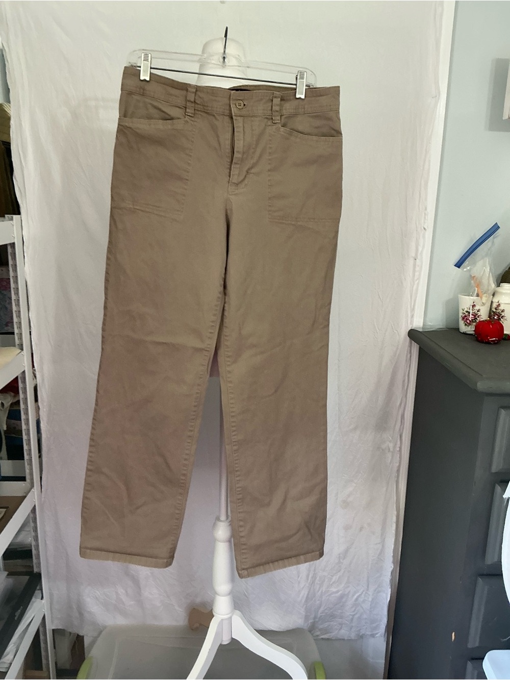 Gloria Vanderbilt Tan Straight-Leg Jeans